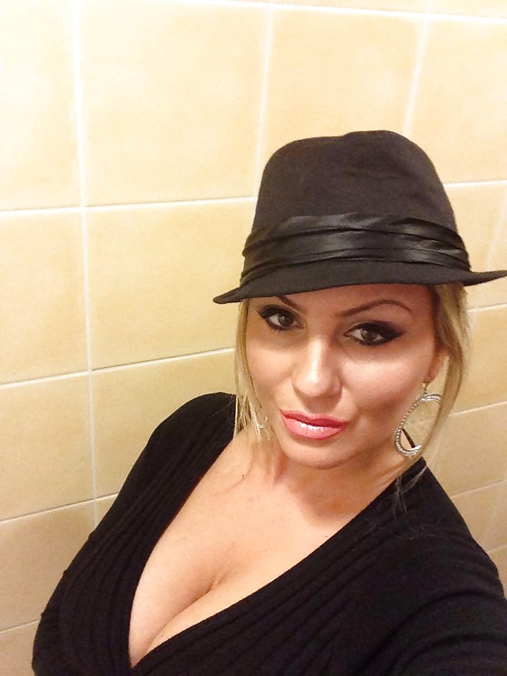 MILF Katerina from Macedonia porn pictures