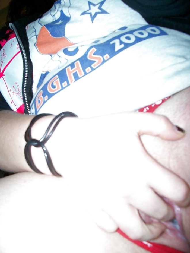 Sweet brunette porn pictures