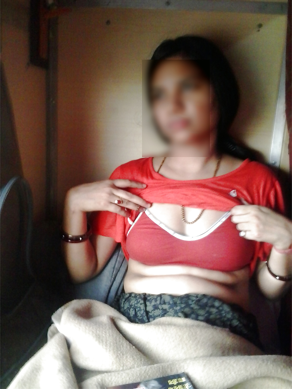 Online Sexy Bhabhi porn pictures