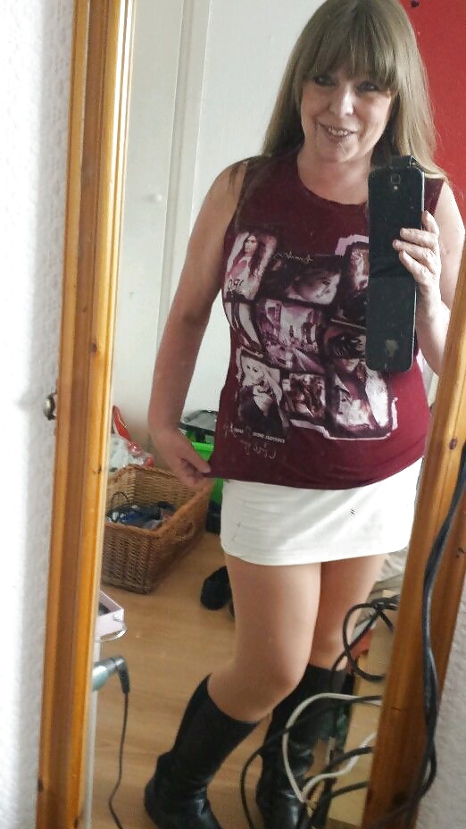 Sexy eBay Seller porn pictures
