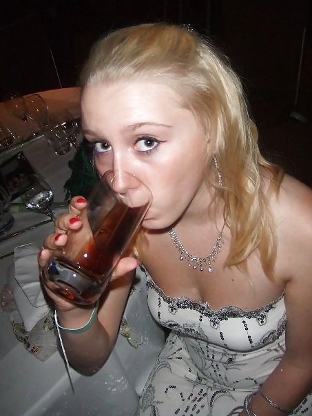 Lovely Blonde Facebook Girl porn pictures