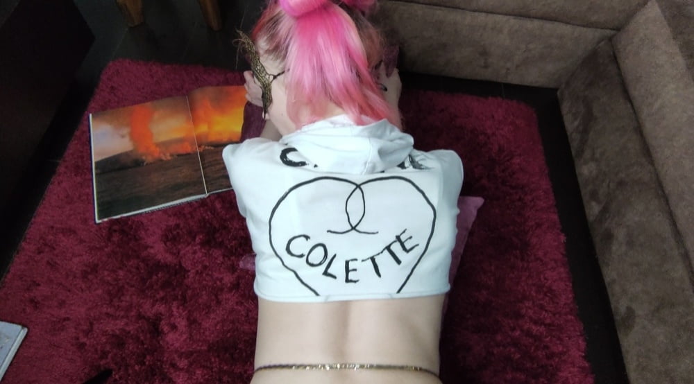 Cute slut sucks cock deep and takes butt plug in her ass - 29 Photos 