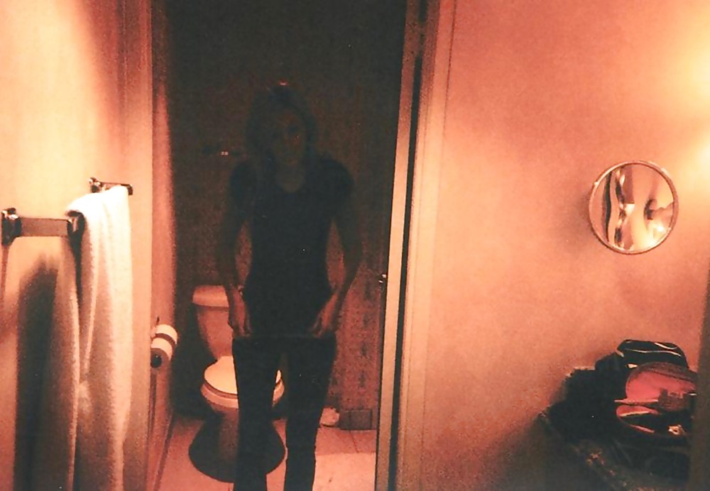 Pretty Amateur Typhanie 3 porn pictures