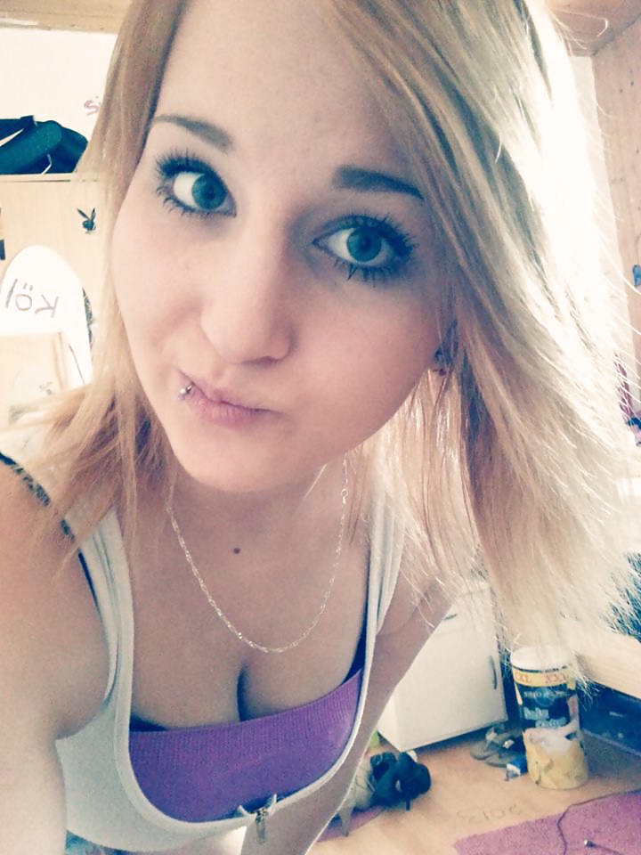 German Teen 1 porn pictures