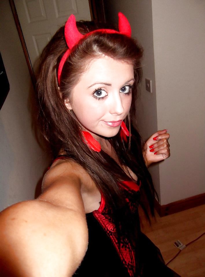 Halloween Sluts From,SmutDates porn pictures