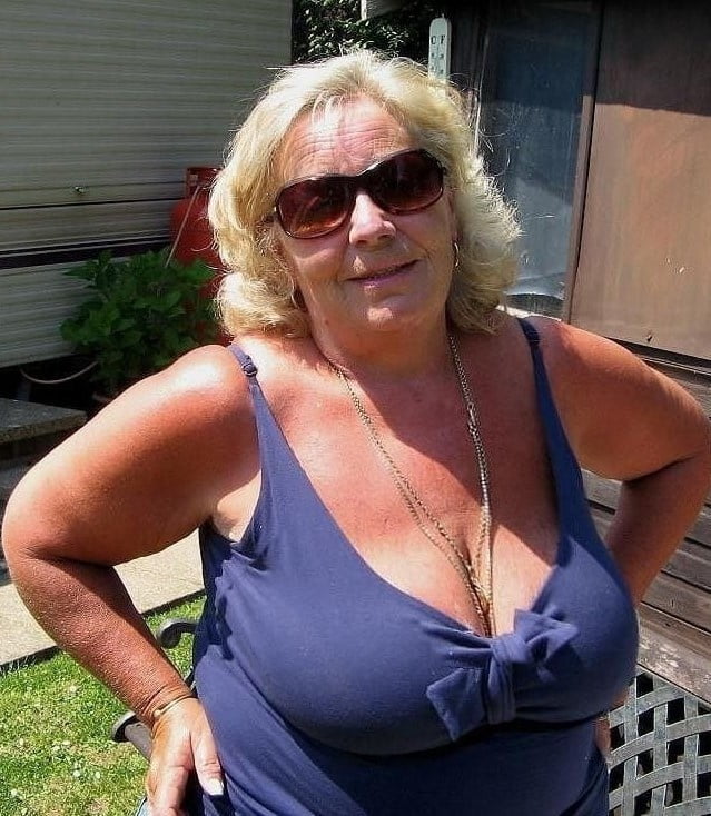 Clothed Granny - Big Boobs porn pictures