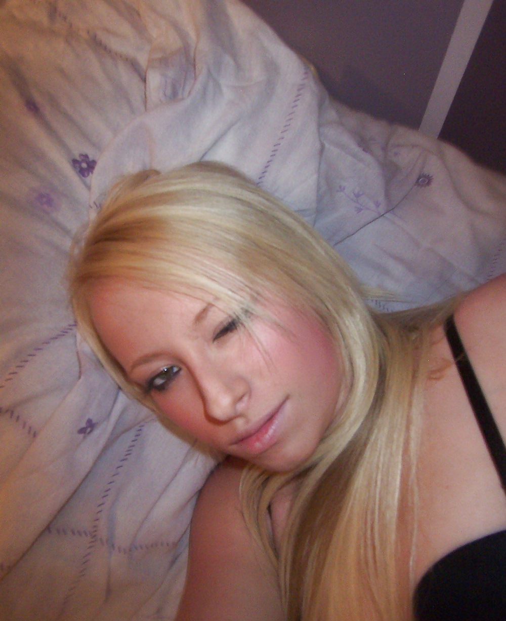 Stolen Pics - Blonde Girl with small Tits porn pictures