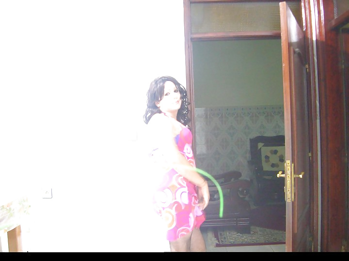 arab milf .. bs dloo3a awe :D porn pictures