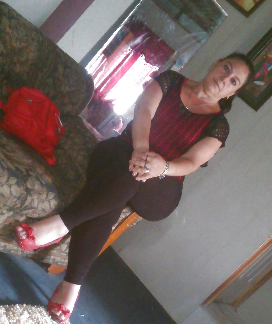 Mature in zoccoli...semi amatoriali porn pictures