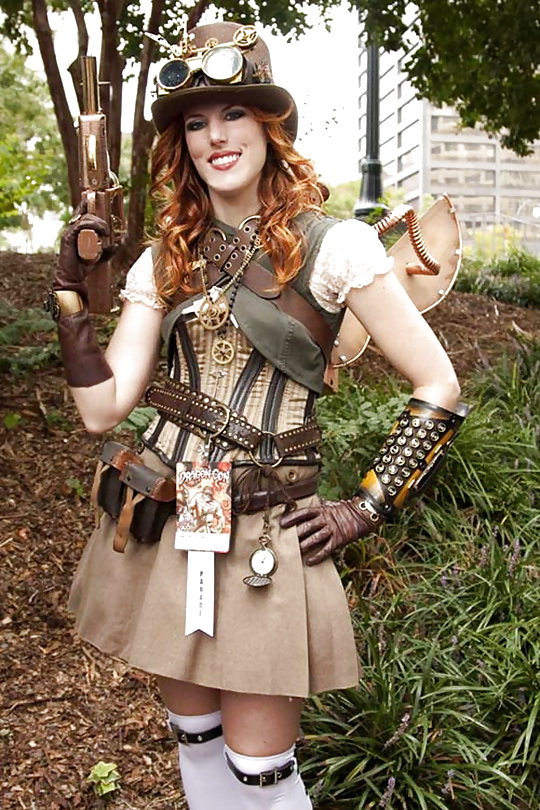 STEAMPUNK CHICKS From DRAGONCON porn pictures