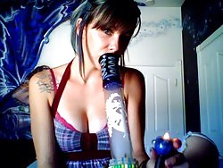 sexy stoners (Comment Please) porn pictures