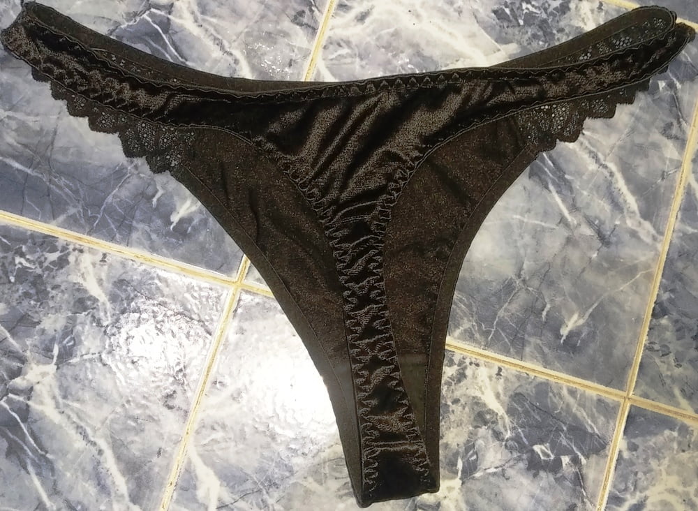 I photograph my wife's panties. - 26 Photos 