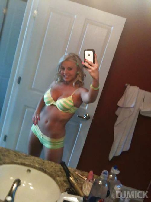 Hot Self-Shot Girls porn pictures