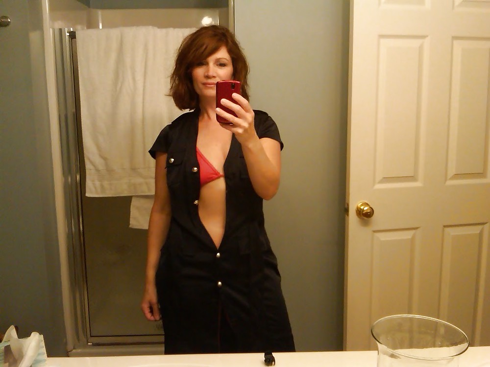 Self Shot Milf porn pictures