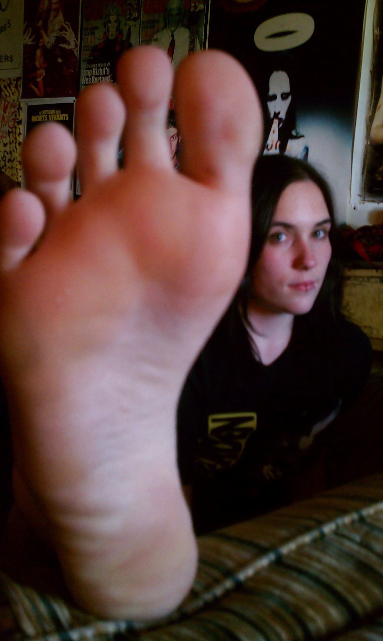 Awesome Amateur Teen Feet Part XIV porn pictures