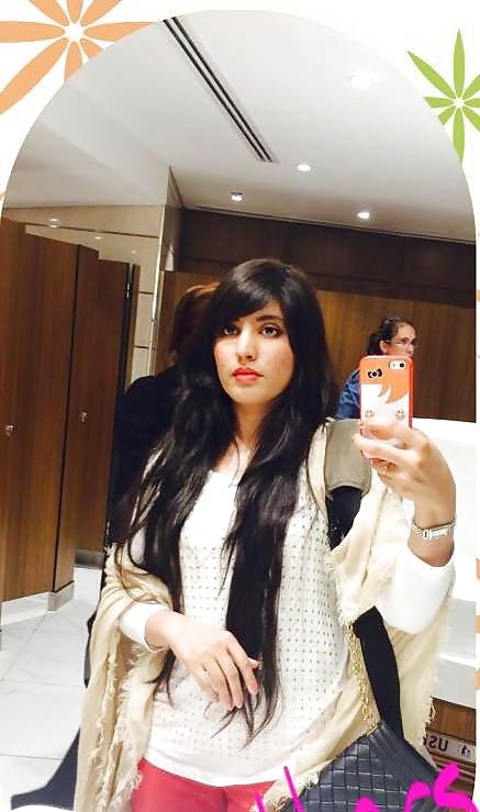 Double Dose of Indian Curry Cunts porn pictures