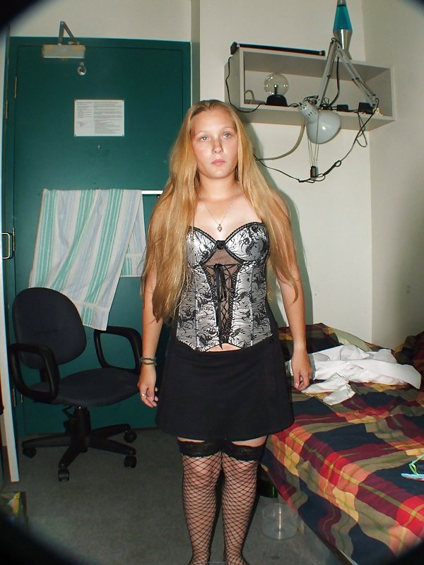 Teen loves sexy outfit - N. C. porn pictures