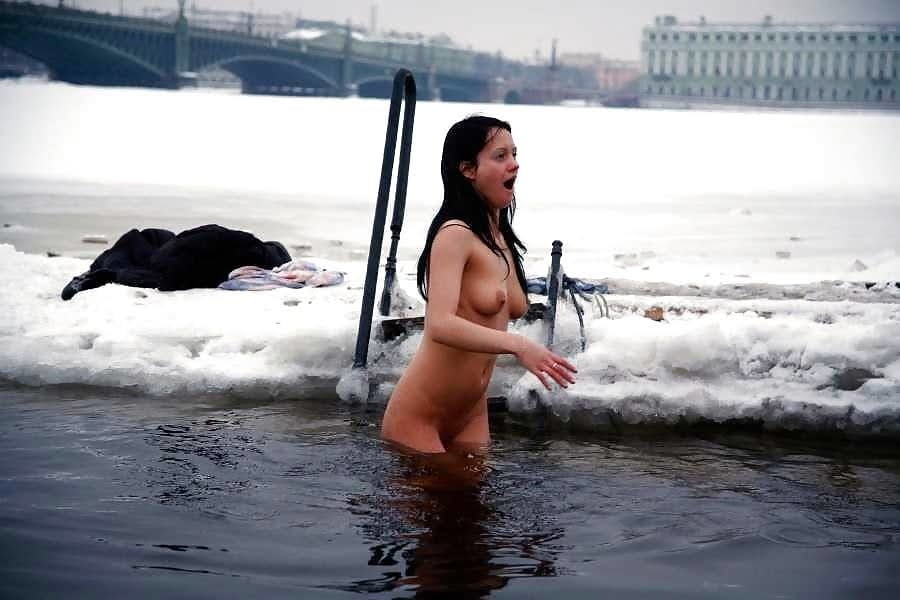 Public Nudity 161 - 270 Photos 