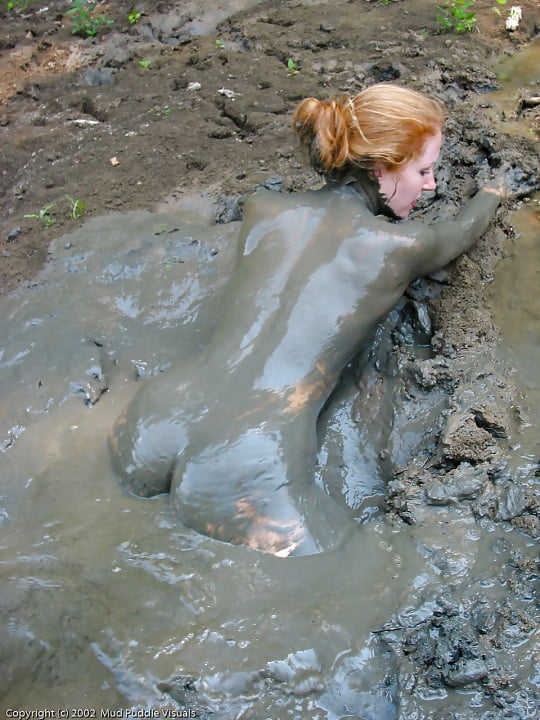 Nude mud wrestlin