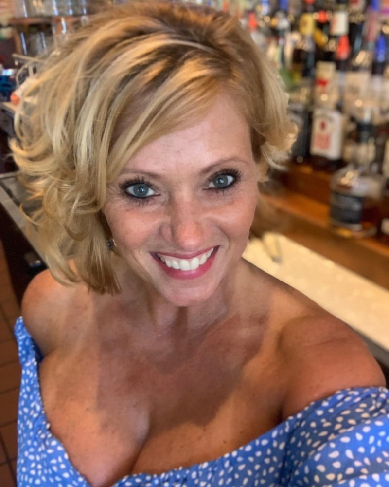 Our Mature Bartender Tammy With Big Tits And Hard Nipples 15 Pics 