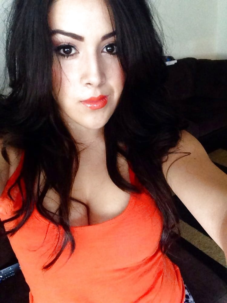 Neyeli Tetona Profile porn pictures