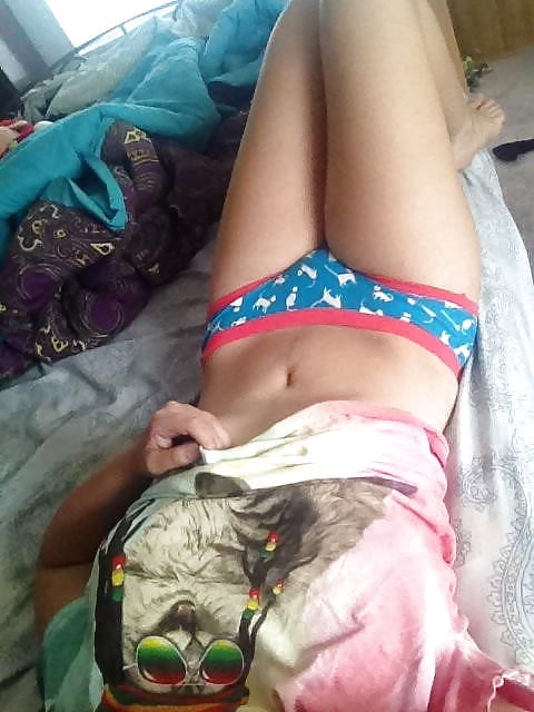 Cute Teen aka BabyBearAttack Selfies porn pictures
