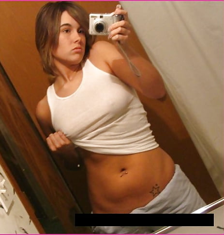 hot girl great ass and tattoos strips topless porn pictures