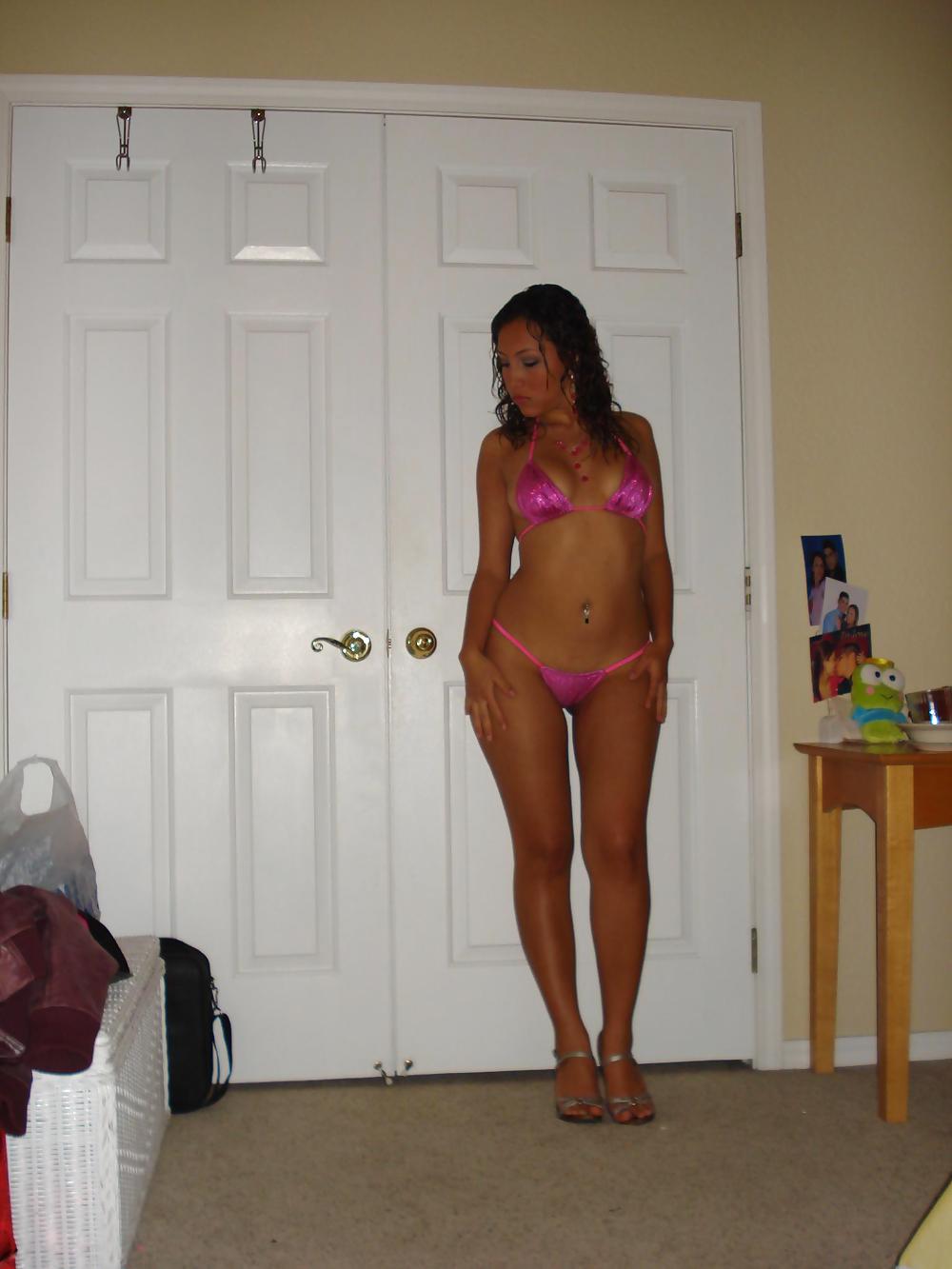 latina hot at home porn pictures