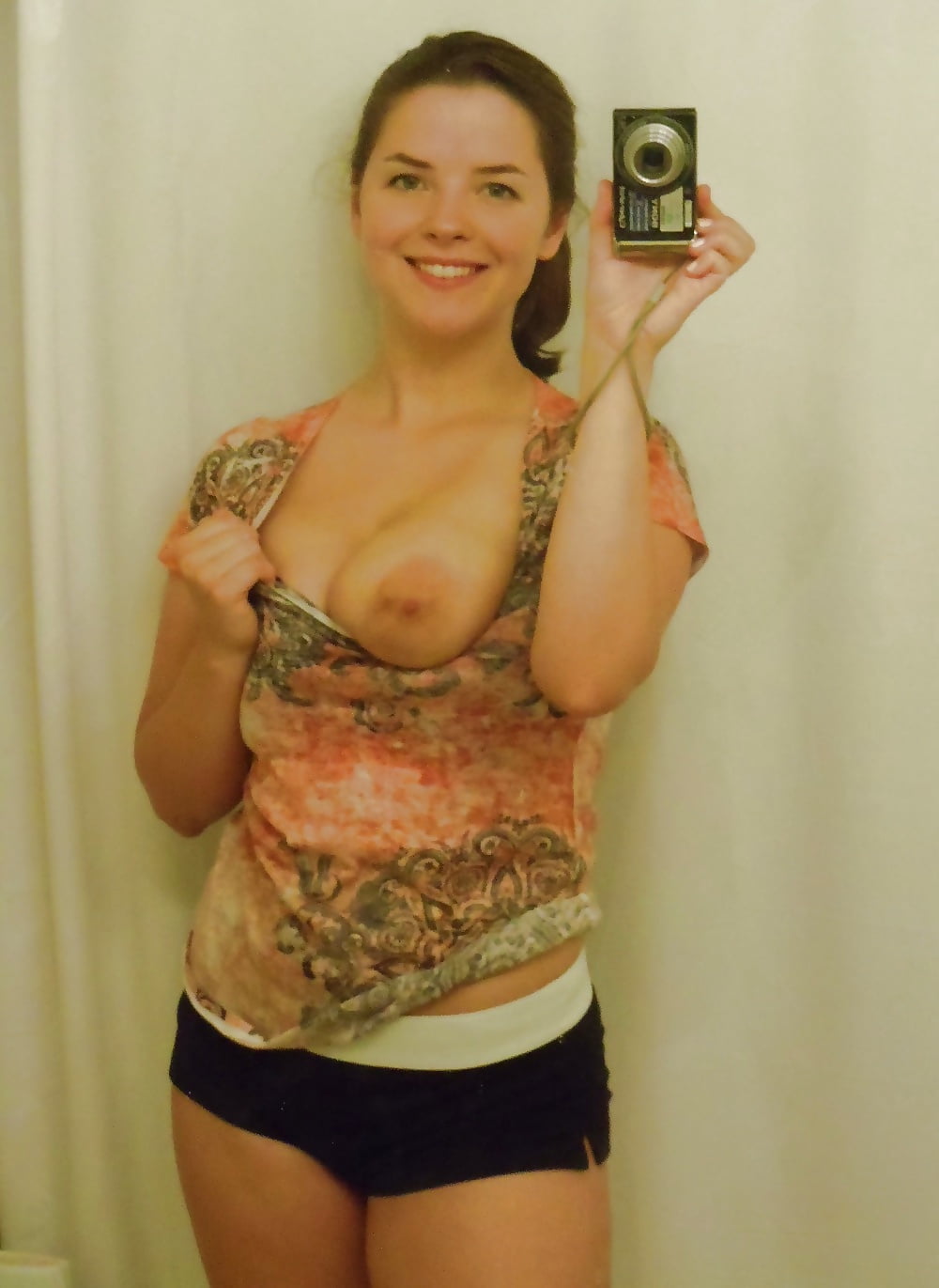 Silly Selfie Teen 31 porn pictures