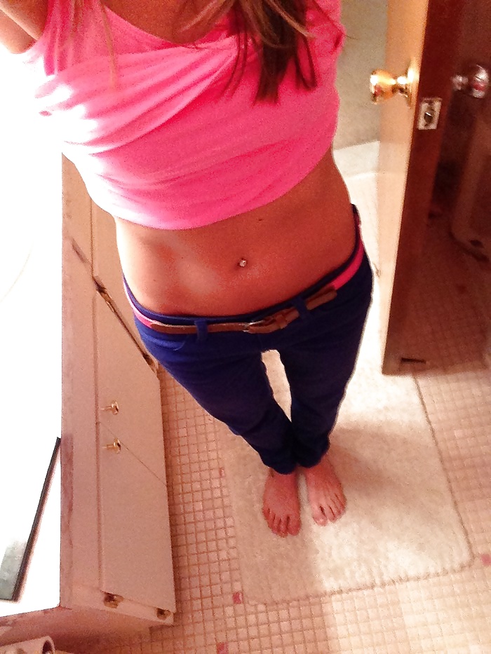 Trop timide pour poster nus porn pictures