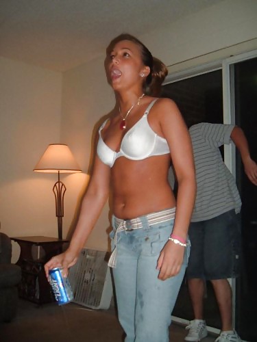 Bra Babes 99 porn pictures