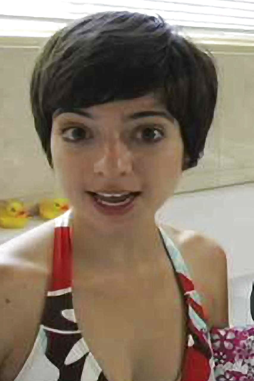 Кейт Микуччи в купальнике