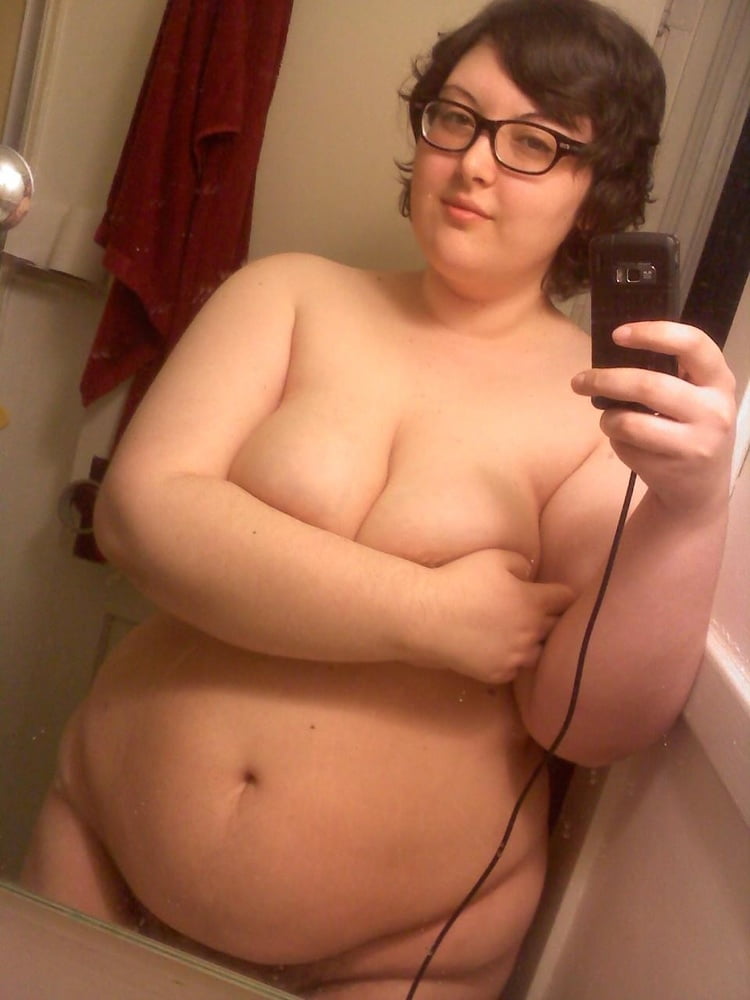 Soft BBW Nerdy GF Showing her Armpit - 45 Pics 