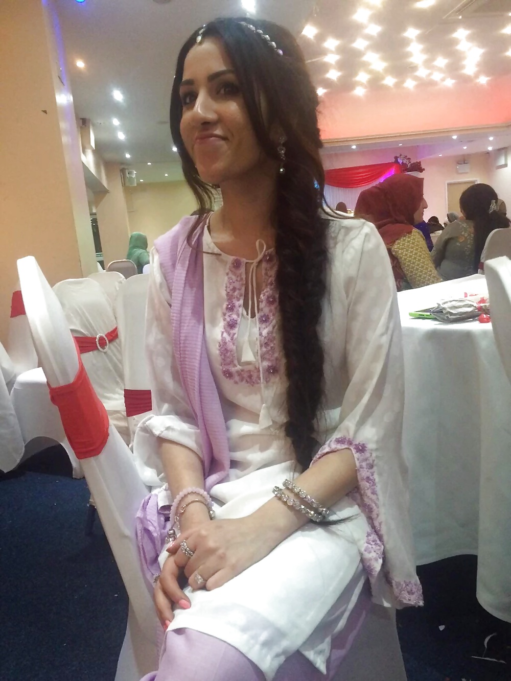 pakistani wife cheating on her husband with neighbour porn pictures