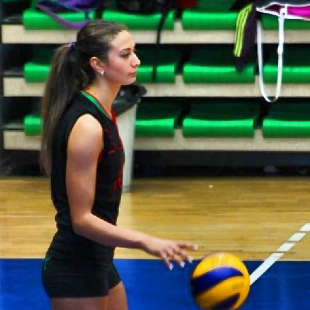 hot turkish 18 years old girl - volleyball player porn pictures