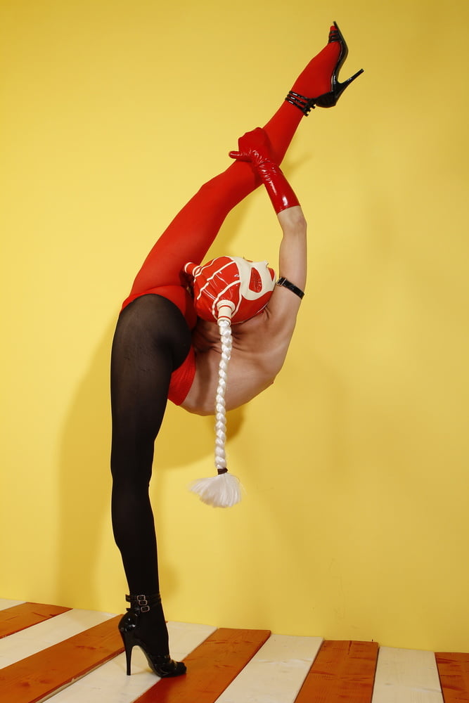 Crazy Flexible Carnival Ballerina Exclusive On Watch4fetish 16 Pics