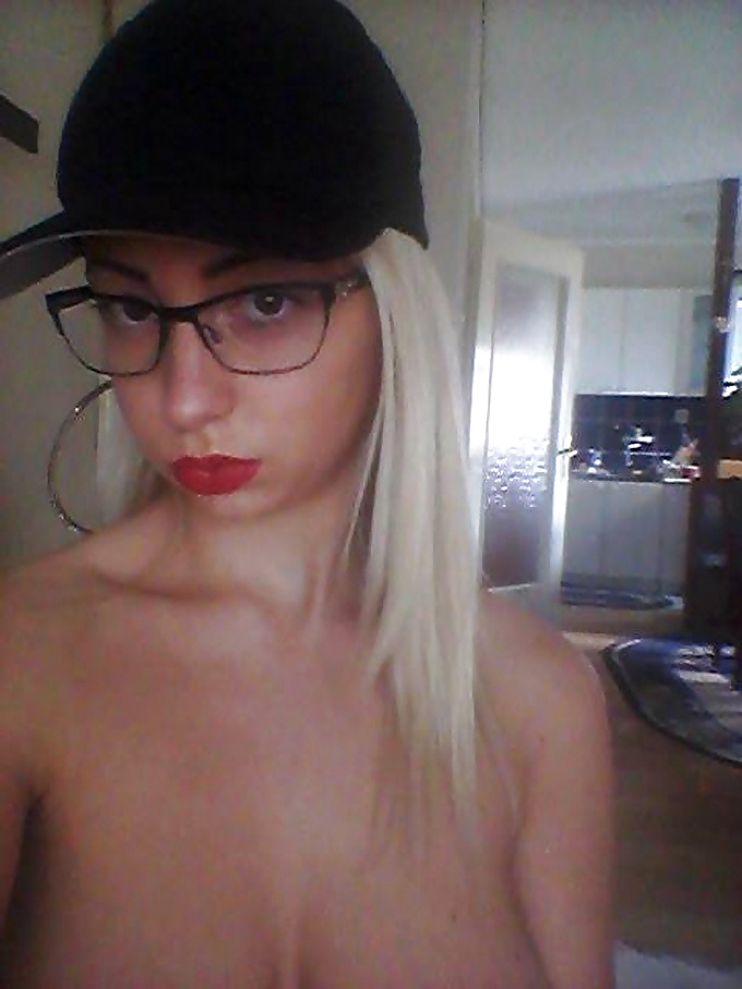 set 11 porn pictures