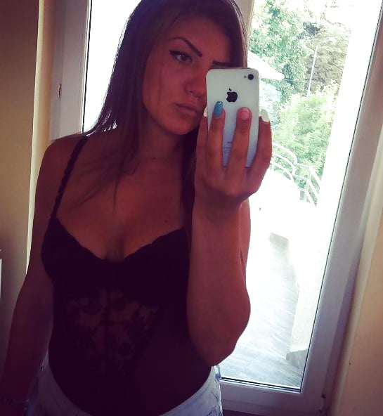 Nina Serbian Teen porn pictures