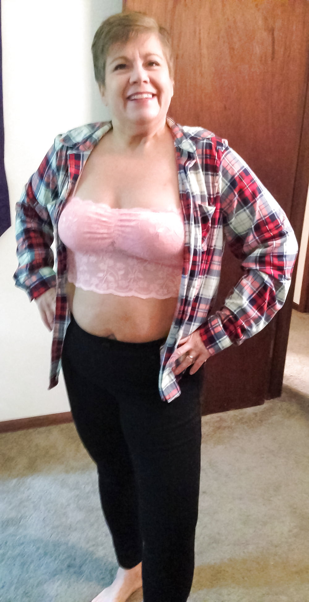 Sexy Random Wives 106 porn pictures