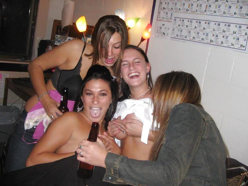 party Girls Erotica By twistedworlds porn pictures