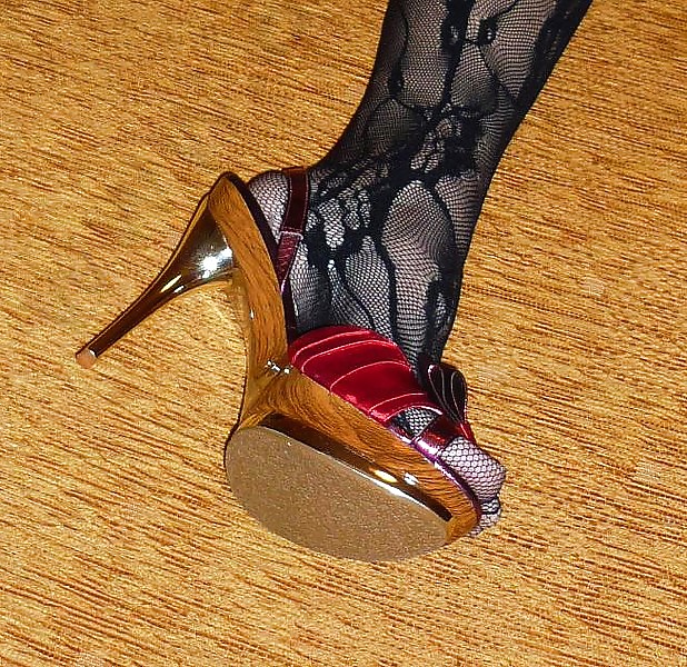 heels-cuz i love it porn pictures
