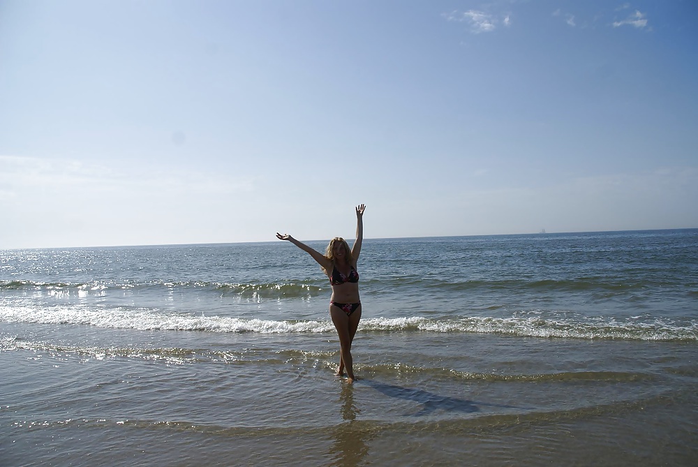 Holiday honeys porn pictures