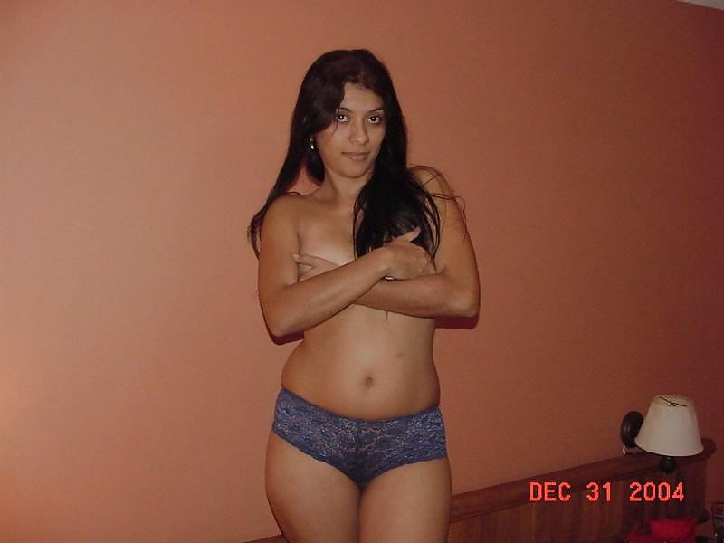 SONALI - BEAUTIFUL & PERFECT TEEN porn pictures