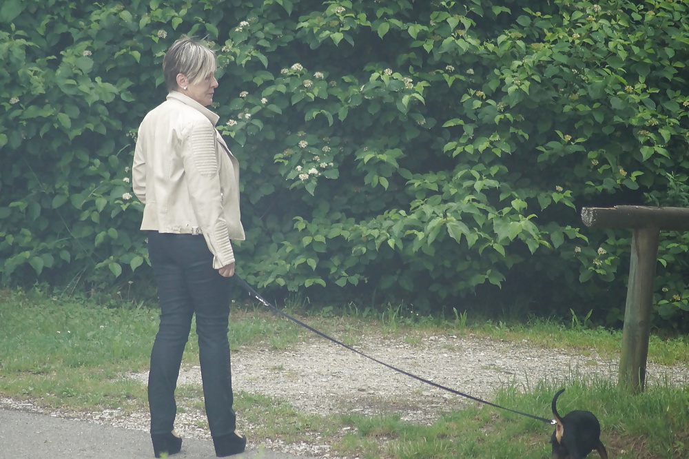 Geile alte Nachbarsau porn pictures