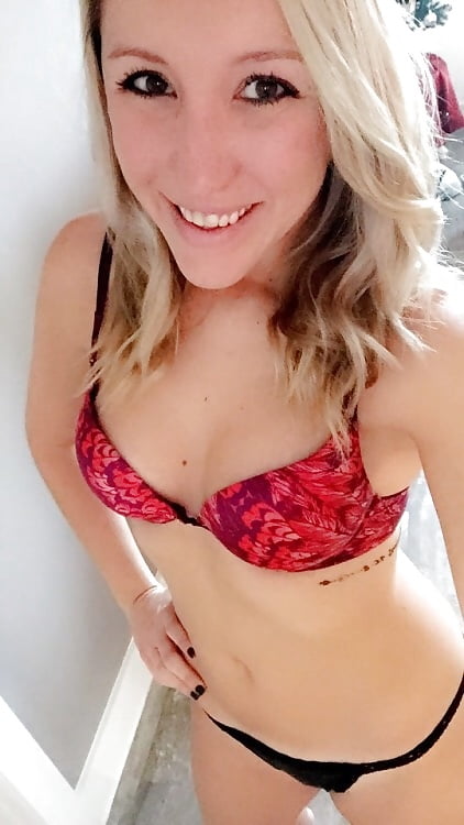 Happy Blonde MILF Selfies And Fucking porn pictures