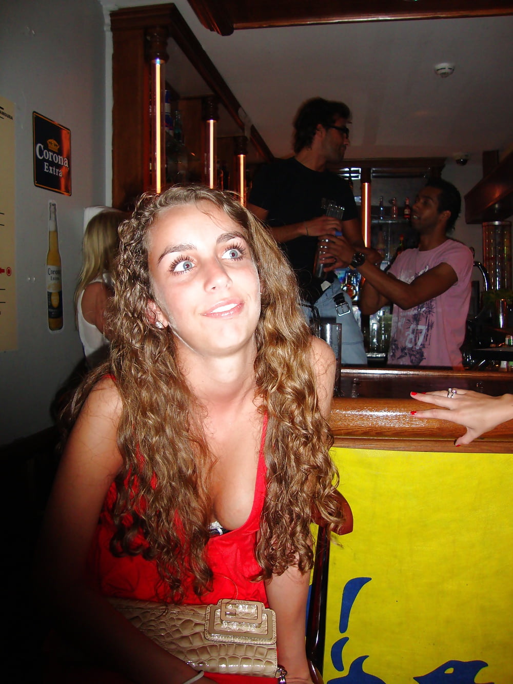 Dutch girls  on vacation porn pictures