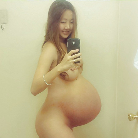 Pregnant korean woman nude in public - 17 Pics | xHamster
