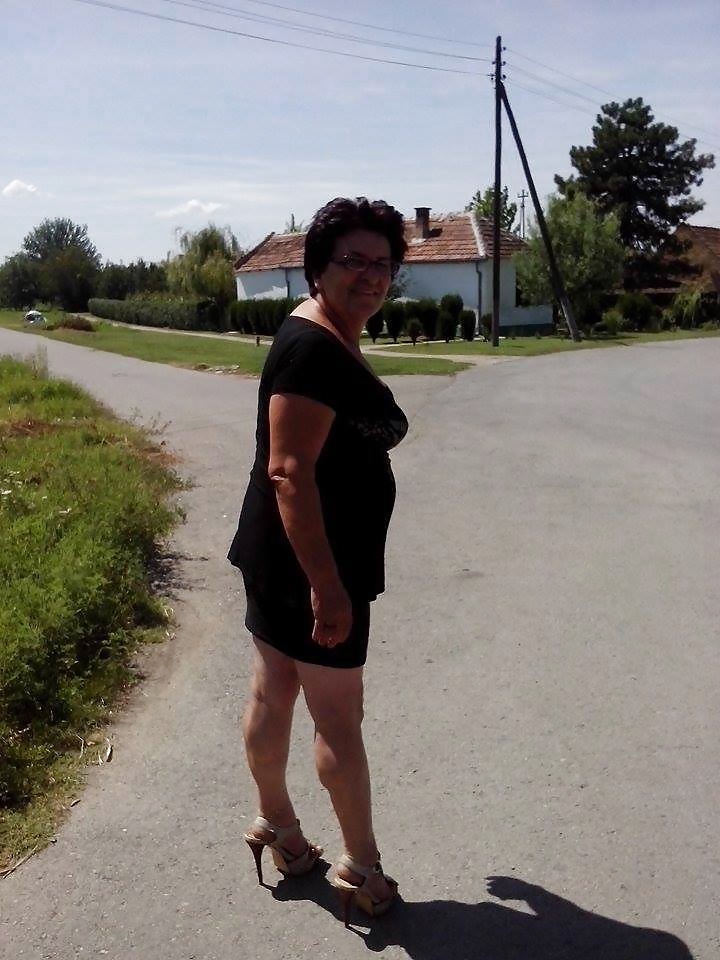 SISATA BABA JOVANKA porn pictures