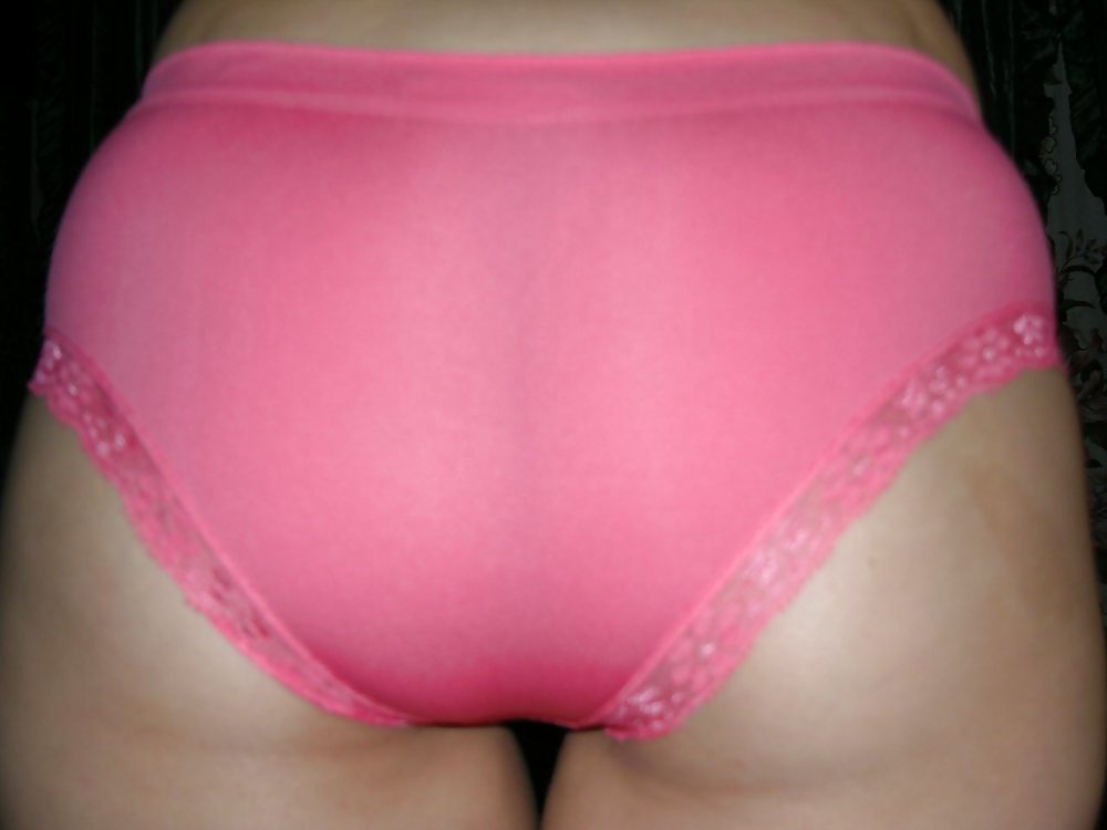 Big butts in Panties porn pictures