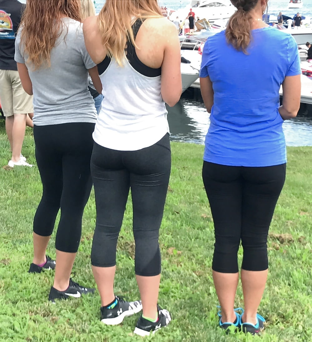 candid leggings ass porn pictures